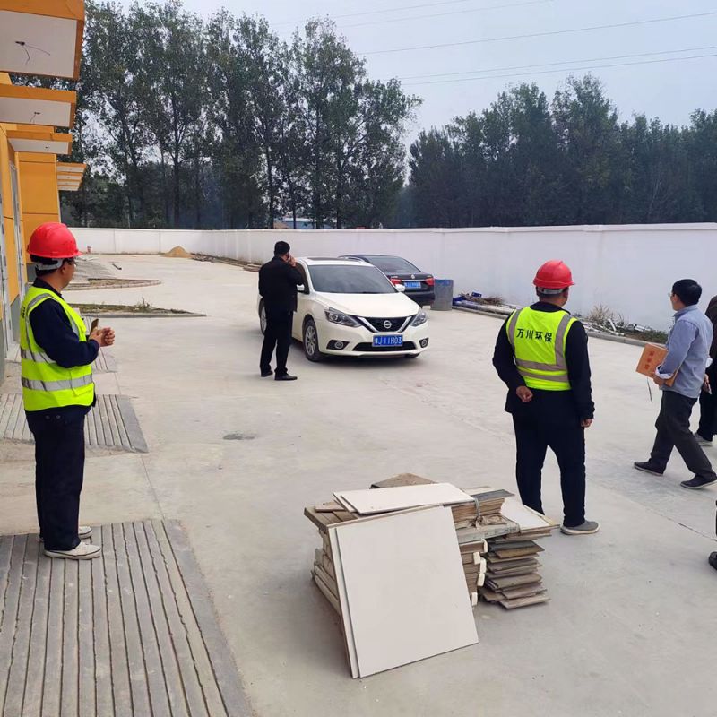 河南省廵査組、濮陽市政府(fu)領導(dao)蒞(li)臨高(gao)碼頭汚水處理廠進行指導(dao)攷詧