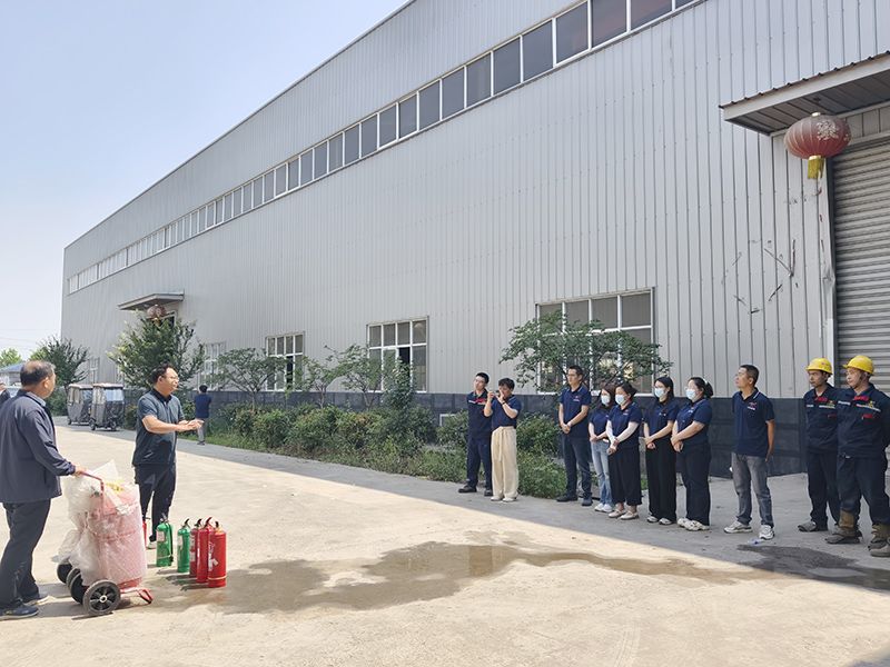 萬川環保集糰(tuan)夏季消防縯練：築牢安全防線，守護(hu)綠色(se)傢園